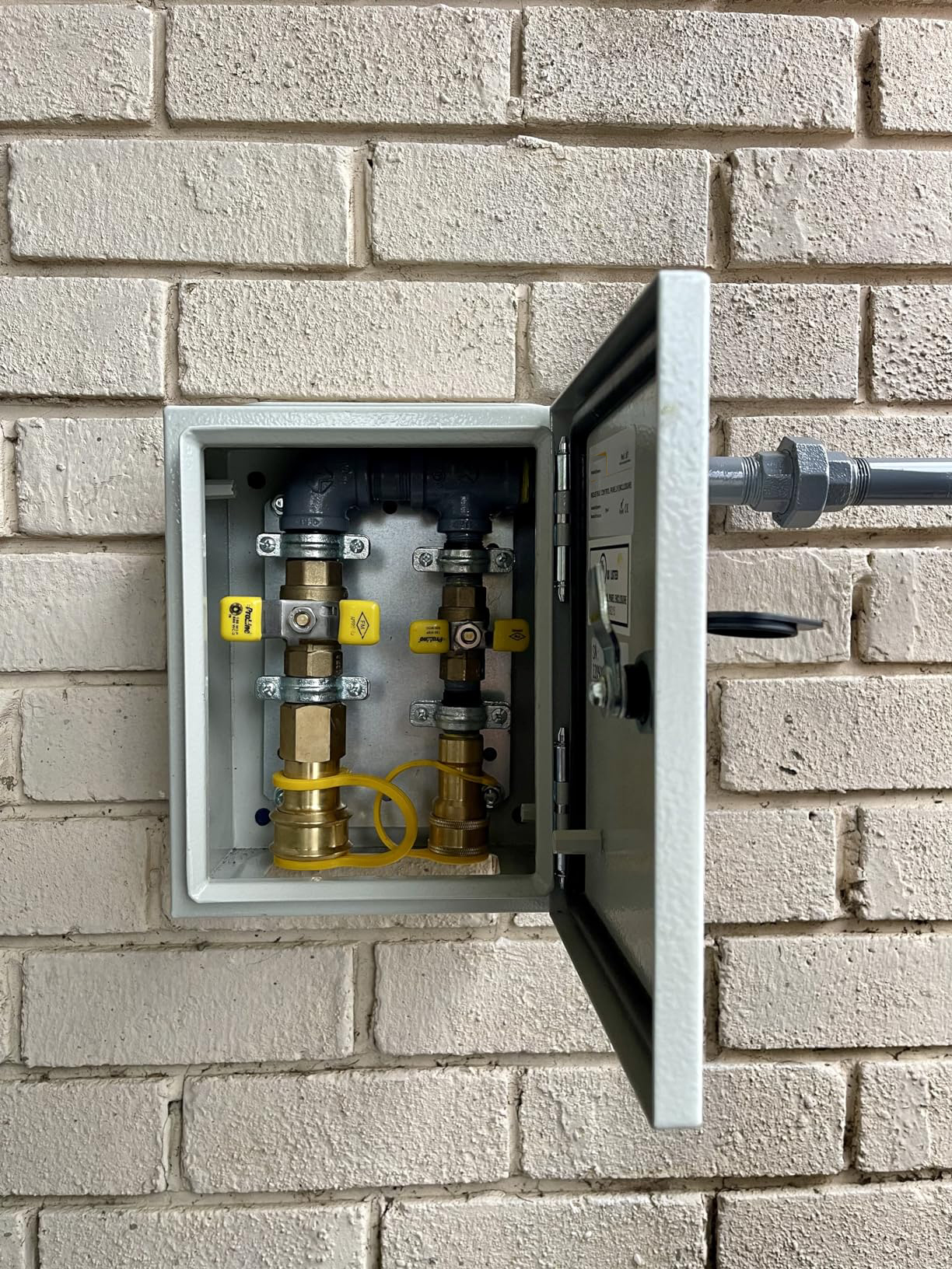 How To Choose A Residential Metal Electrical Box: Important Considerations